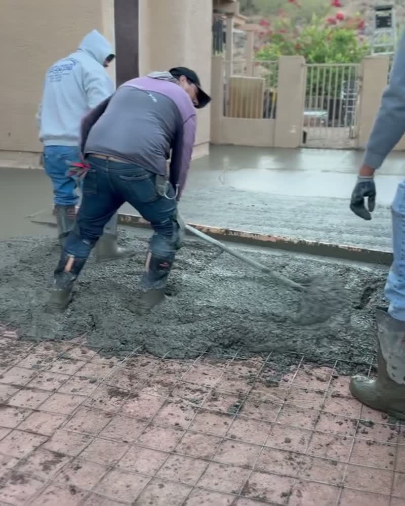 Concrete slab pour and finish in Phoenix, AZ